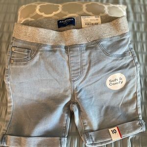 Girls pull-on denim shorts.